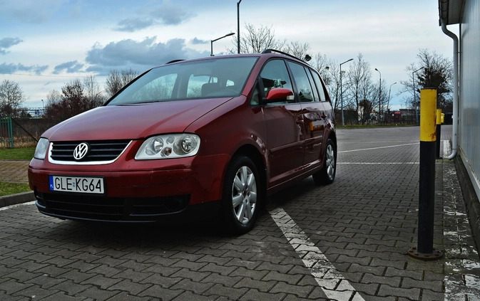 Volkswagen Touran cena 9900 przebieg: 334000, rok produkcji 2005 z Koprzywnica małe 92